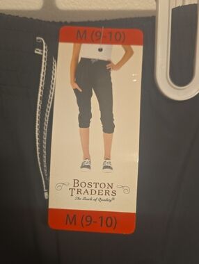 Boston Traders Black Cropped Capri